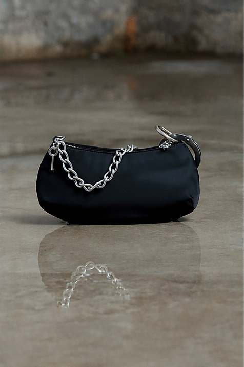 Women Marc Jacobs Cuffz Shoulder Bags Black | UK MJ1497-H46